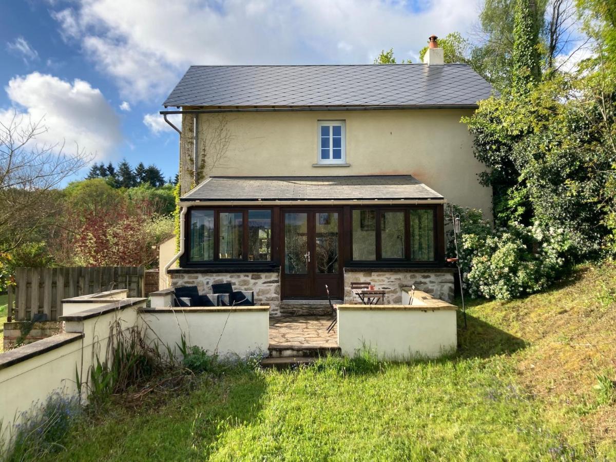 La Maison Charmante D'Elisabeth Saint-Ybard Exteriér fotografie