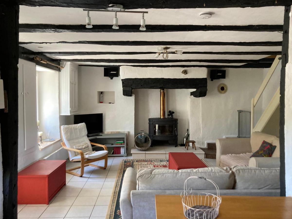 La Maison Charmante D'Elisabeth Saint-Ybard Exteriér fotografie
